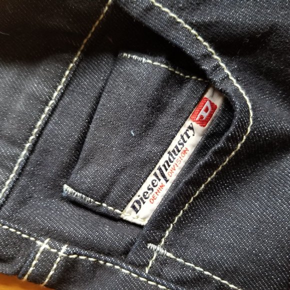 NWOT Diesel LIV Jeans - Picture 4 of 7